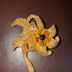 Mid century, elegant floral, starburst brooch